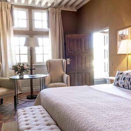 Hotel Baumaniere Les Baux De Provence ภายนอก รูปภาพ